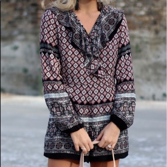 Wild Blue Sadie Robertson long sleeve romper - Picture 2 of 10